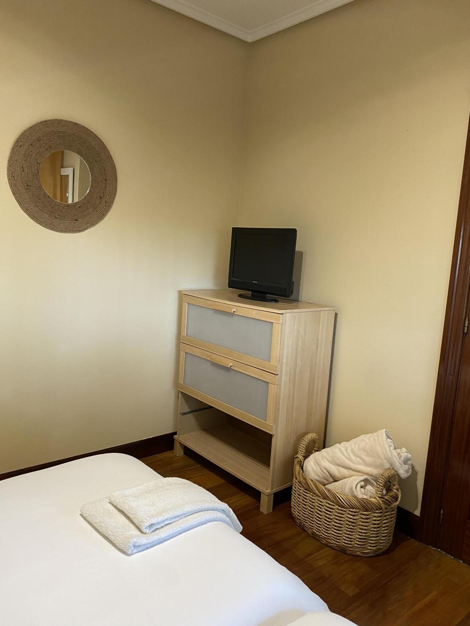 El Tejado De Santa Ana Guest House Barrika Cameră foto